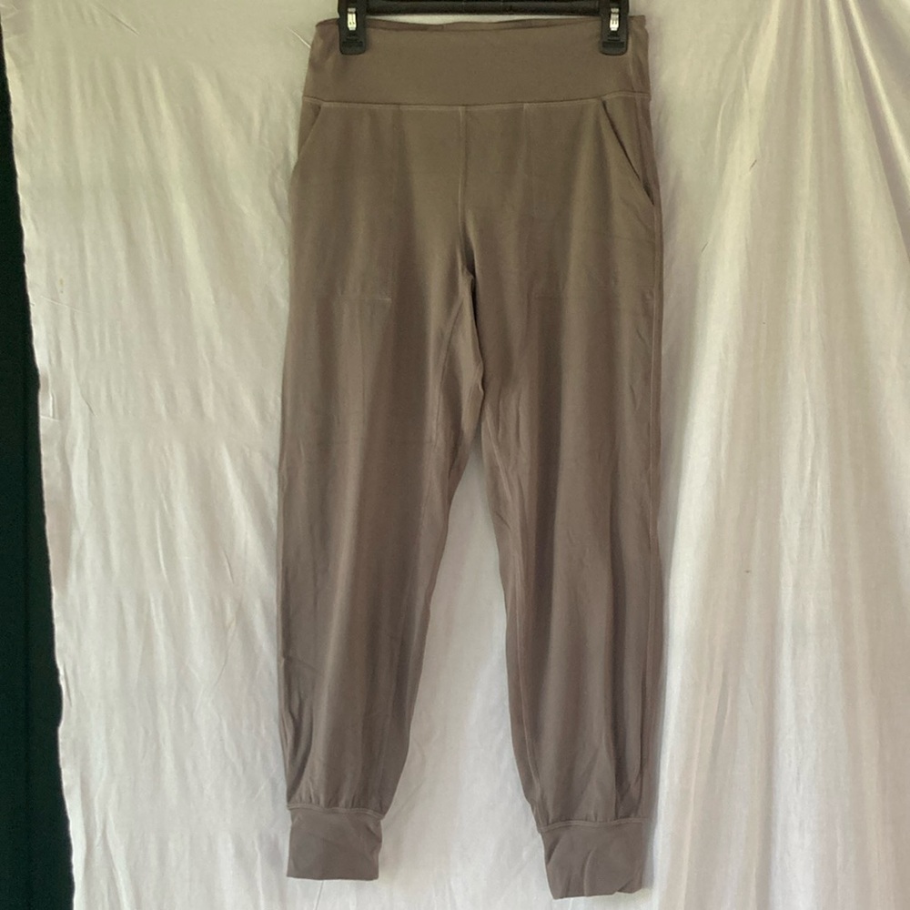 Lululemon High-Waisted Joggers